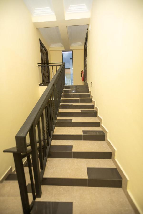 Washington Court Furnished Apartments Kwashieman Buitenkant foto